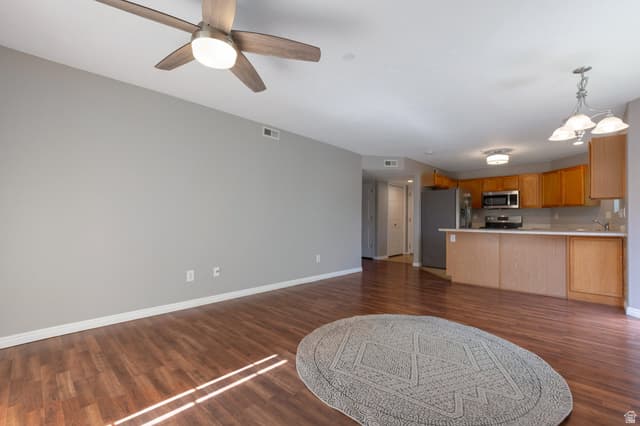 1476 W BRUNELLO DR #C-5